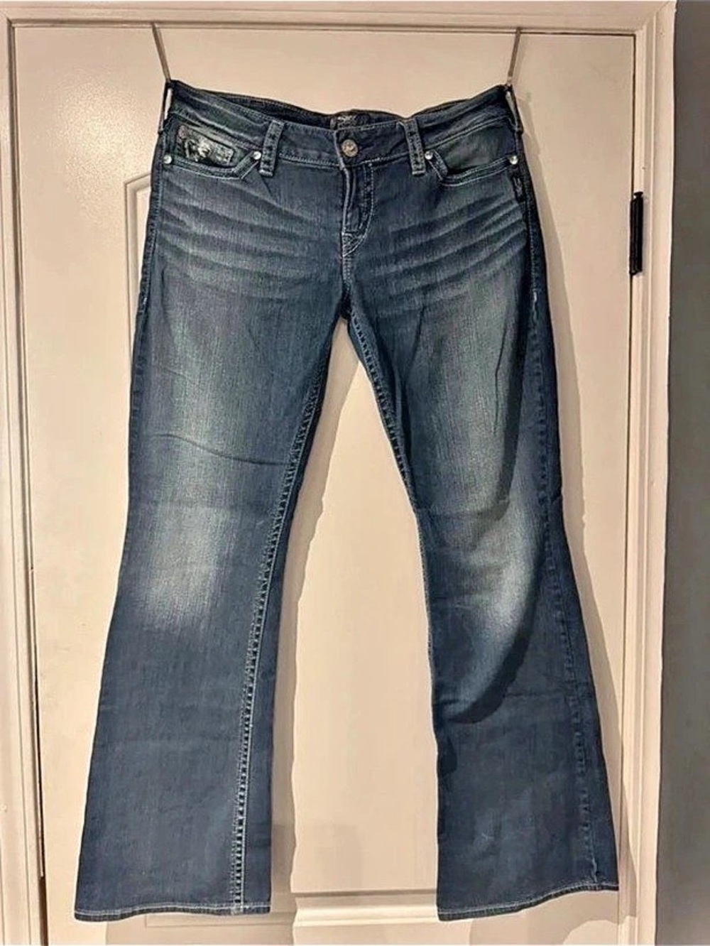 Silver Jeans Co. Suki. Bootcut Jeans in Blue Waist 32 length 33